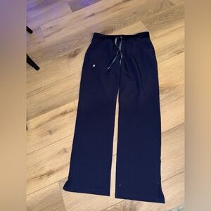 Kare cargo navy blue figs scrub bottoms